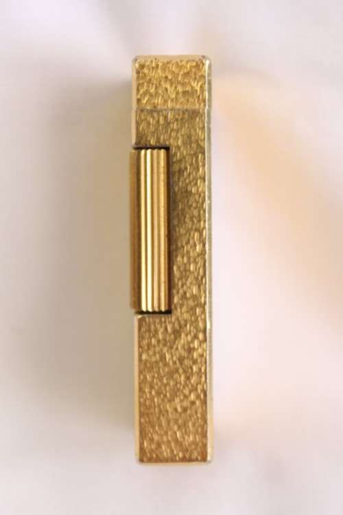 A stunning vintage (c1985) gold plated Dunhill Rollagas lighter in its box in working condition