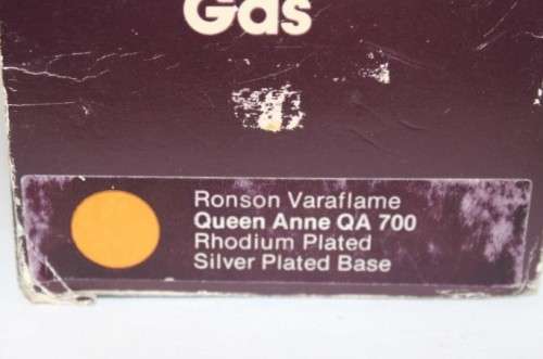 A beautiful vintage Ronson "Queen Anne" Varaflame 700 Rhodium plated table lighter in original box