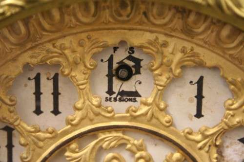 A beautiful, stylish vintage black wood "Sessions" wind up pendulum mantle clock. Working.