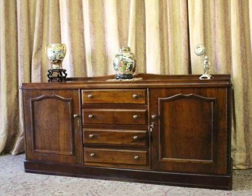 A fabulous vintage Imbuia buffet/ side server with classic lines, four drawers and side cupboards!!