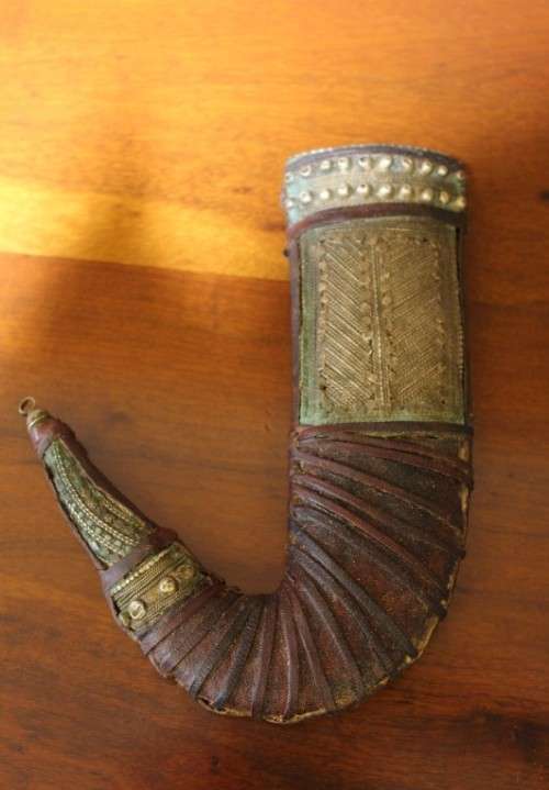 An amazing authentic Middle Easter Yemeni Jimbaya dagger with scabbard and belt-Lifespace Sale