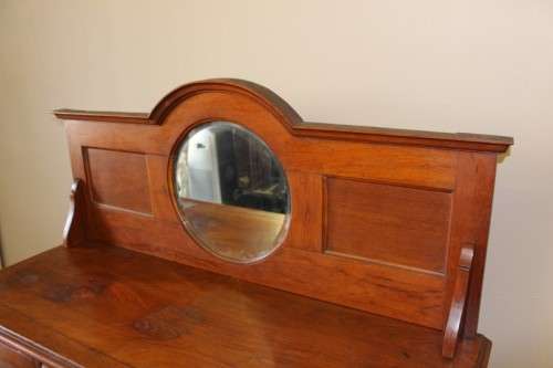 A stunning antique oak side server cabinet with a bevelled mirror, loads of drawer & cupboard space