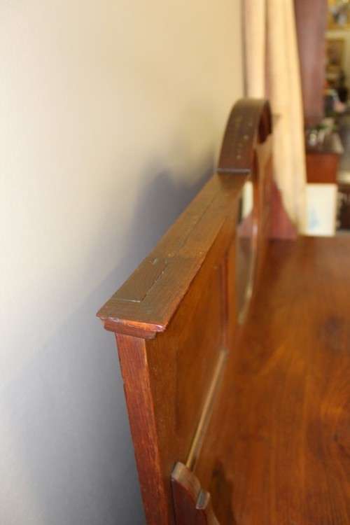 A stunning antique oak side server cabinet with a bevelled mirror, loads of drawer & cupboard space