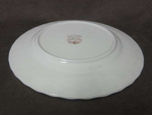 A beautiful, elegant vintage "Royal Albert" fine bone china "Dimity Roses" pattern trio. Price/trio