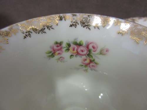 A beautiful, elegant vintage "Royal Albert" fine bone china "Dimity Roses" pattern trio. Price/trio