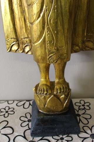 A magnificent pair of gold resin mold Thai temple statues. Amazing display pieces in all rooms! WOW!