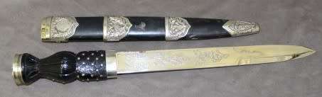 An amazing Scottish regimental Dirk dress/day wear short sword. Stunning!!!