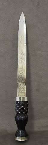 An amazing Scottish regimental Dirk dress/day wear short sword. Stunning!!!