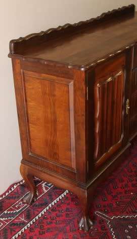 A fantastic vintage Imbuia ball & claw buffet/ side server w/ beautiful styled doors & four drawers