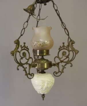 A gorgeous, elegant brass and ceramic ceiling light/ chandelier.  Lifespace Sale