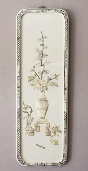 A beautiful vintage Japanese themed picture of a vase with flowers. Stunning in all rooms!