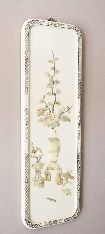 A beautiful vintage Japanese themed picture of a vase with flowers. Stunning in all rooms!