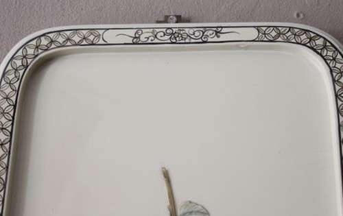 A beautiful vintage Japanese themed picture of a vase with flowers. Stunning in all rooms!