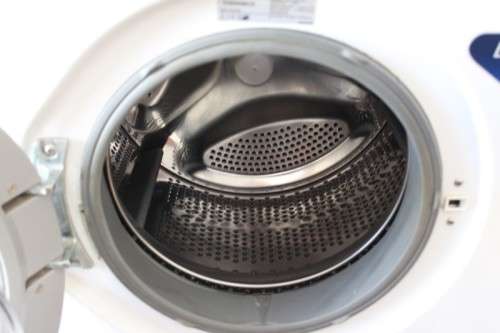 An awesome white LG Direct drive 3.5kg front loader washer, dryer machine in working order.