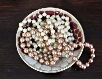 A stunning rose-gold coloured metal & mosaic decorated trinket bowl. Lifespace Sale
