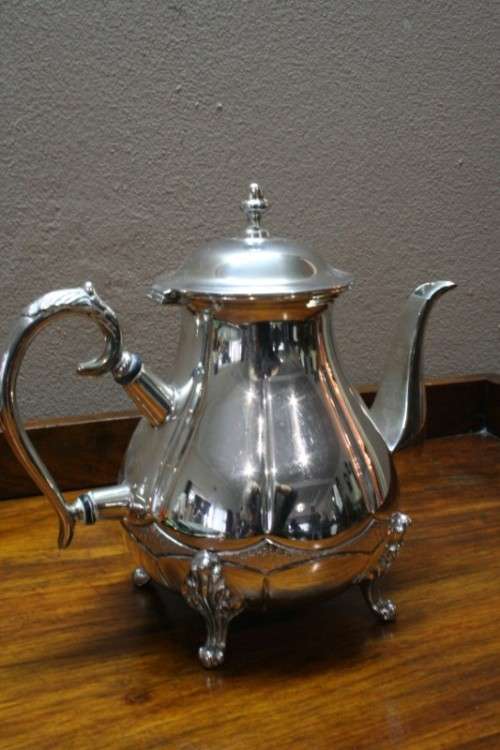 A beautiful Rega A1 SPC silver plated tea set w exquisite detailing in great condition.