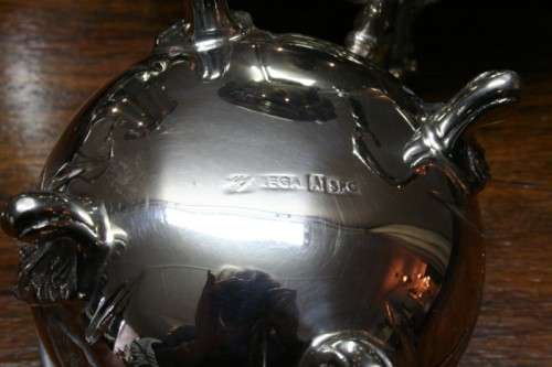 A beautiful Rega A1 SPC silver plated tea set w exquisite detailing in great condition.