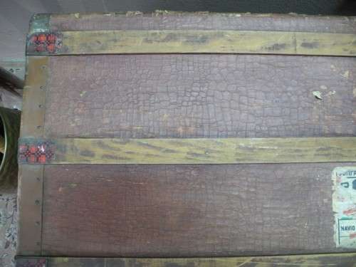 A fabulous large vintage travel trunk perfect for extra storage/ fashionable rustic coffee table!!