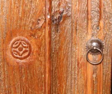 A gorgeous vintage Indonesian teak side server/ buffet with lots of storage space! Beautiful!!