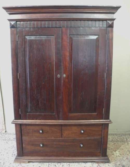 A fantastic large Indonesian Teak Coricraft double door entertainment/ TV unit with three drawers!!