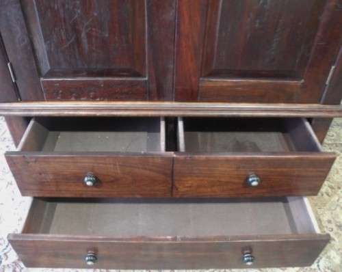 A fantastic large Indonesian Teak Coricraft double door entertainment/ TV unit with three drawers!!