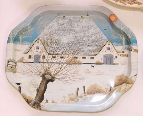 A beautiful collection of 6 plates of different shapes, sizes and designs. perfect wall display!