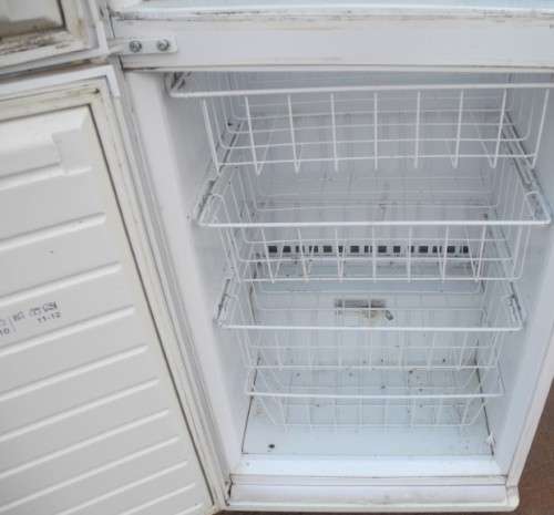 BARGAIN!! A Defy no frost upright freezer for parts or spares!