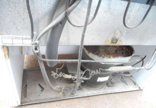 BARGAIN!! A Defy no frost upright freezer for parts or spares!