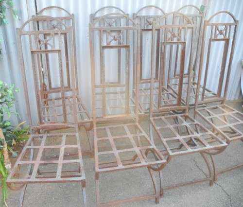 FIX ME UP!!! A set of eight metal patio chairs, perfect in a lapa for extra seats. BARGAIN!!!