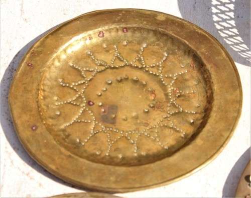 GORGEOUS collection of six medium sized various brass items-Lifespace Sale