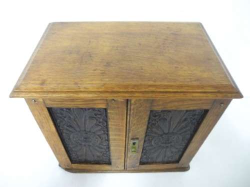 An awesome vintage mini wooden pipe smokers cabinet w/ shelves and place for 5 pipes. Lifespace Sale