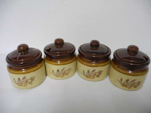 A pretty set of four ceramic sugar/ condiment bowls-Lifespace Sale