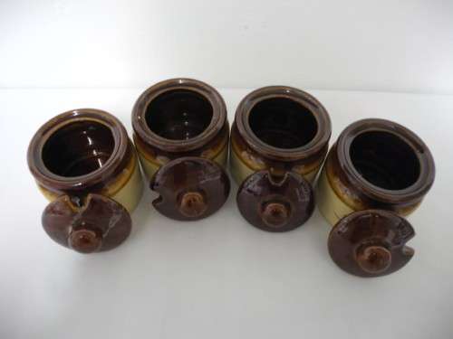 A pretty set of four ceramic sugar/ condiment bowls-Lifespace Sale