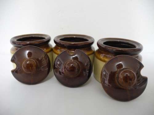 A pretty set of four ceramic sugar/ condiment bowls-Lifespace Sale
