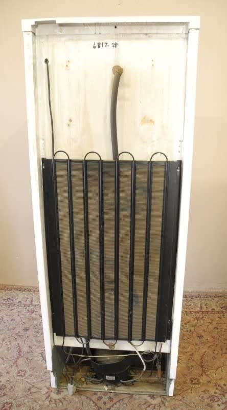 BARGAIN!! A Miele fridge for parts or spares; probably needs gas! - Lifespace Sale