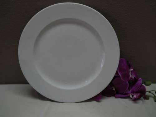 A colourful collection of white plates, perfect for a table-Lifespace Sale