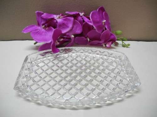 A job lot of assorted crystal items-Lifespace Sale