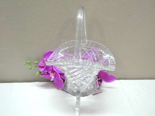 A stunning vintage glass basket perfect for display-Lifespace Sale