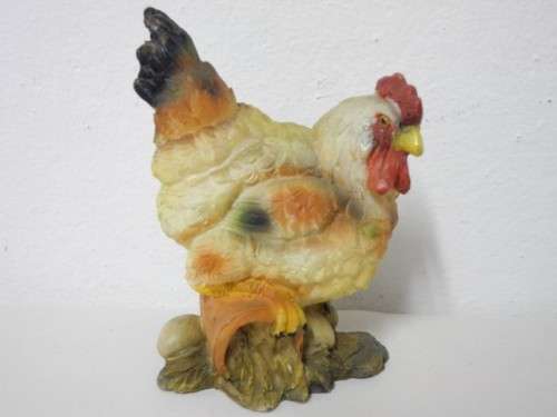 A lovely set of ornamental colorful chickens - lovely display items.-Lifespace Sale