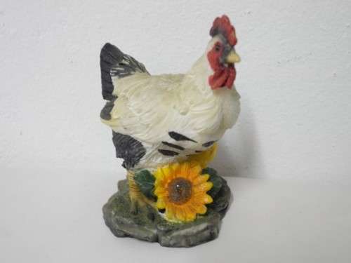 A lovely set of ornamental colorful chickens - lovely display items.-Lifespace Sale