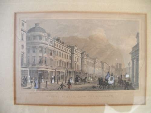 A lovely print of Regent Street in a wood frame. Pretty in all rooms!!! Lifespace Sale