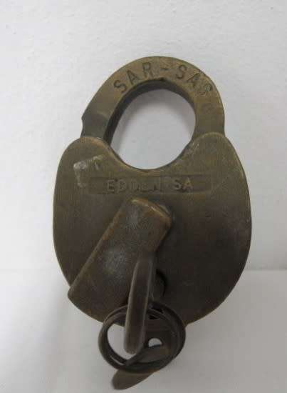 A fantastic vintage SAR/SAS 1976 metal lock and key.