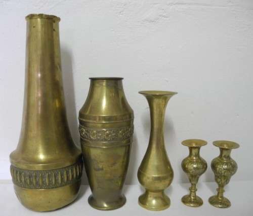 BARGAIN! A lovely collection of different shapes and sizes brass vases.