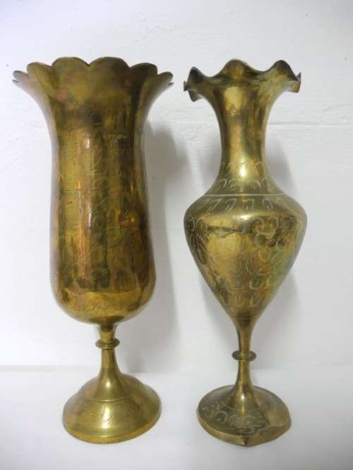 BARGAIN! A collection of 6 different shapes and sizes scalloped brass vases.