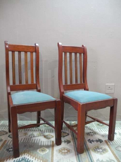 A lovely set of two matching vintage occasional/ dining chairs.