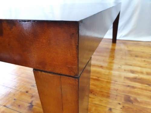 A modern, stylish (2440cm x 100cm) Coricraft 6-seater dining table. Xmas sale