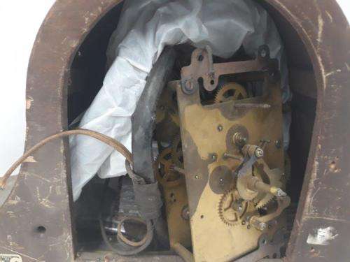 A vintage USA Sessions Electric clock for restoration