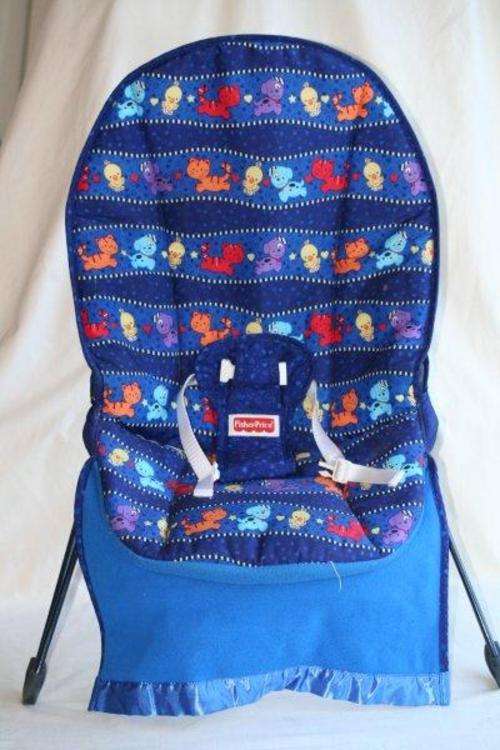 A VERY NICE VERY CLEAN VIRTUALLY BRAND NEW BABY BOUNCER VIBRATING CHAIR!!! PLEASE VIEW THE PICS...