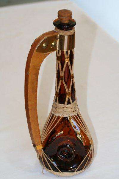 A VERY COLLECTABLE ORNAMENTAL BOTTLE!!! VERY NICE...