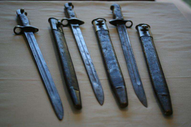 THREE .303 1907 BAYONET AND SCABBARD - VERY NICE CONDITION; AWESOME BLADES!!!